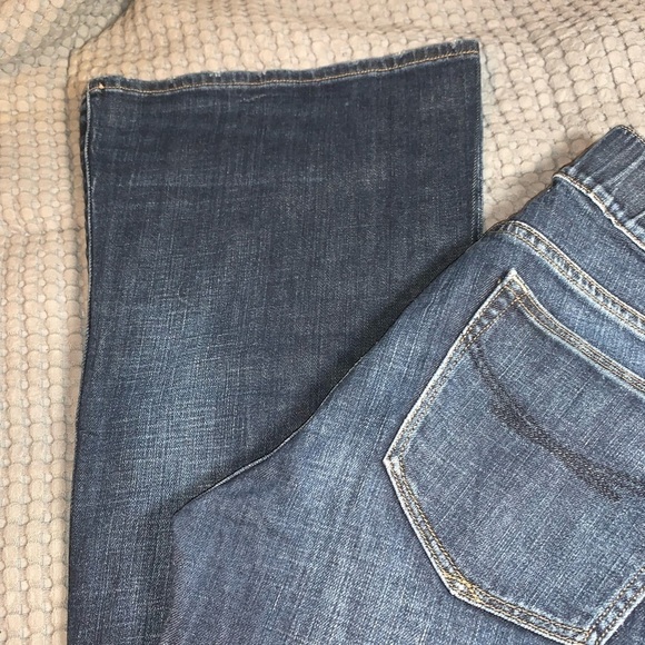 Gap Maternity 1969 Dark Wash Flare Jeans 27/4 - Picture 7 of 9